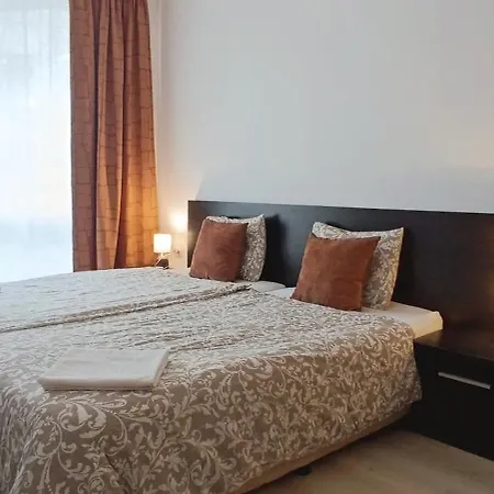 Апартаменты In A Complex With A Pool Бургас